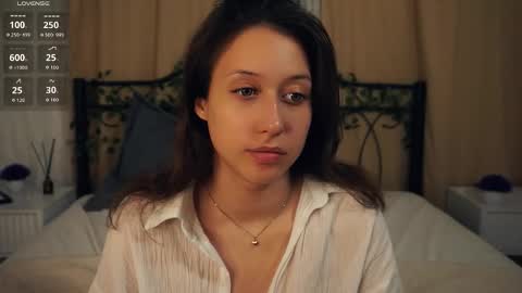 Lily n Jenny online show from September 19, 2025, 5:24 pm