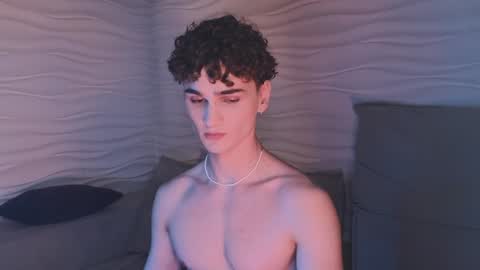 Snapshot of adam_21cm chatting on December 14, 2024, 4:09 pm Adam online show from December 14, 2024, 4:09 pm