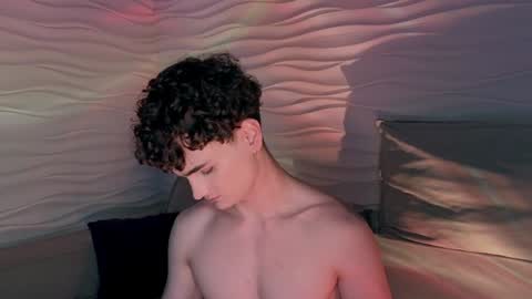 Snapshot of adam_21cm chatting on December 15, 2024, 10:26 pm Adam online show from December 15, 2024, 10:26 pm