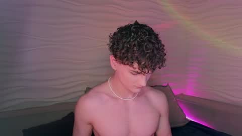 Snapshot of adam_21cm chatting on January 19, 2025, 4:57 pm Adam online show from January 19, 2025, 4:57 pm