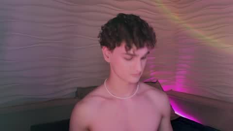 Snapshot of adam_21cm chatting on January 19, 2025, 7:58 pm Adam online show from January 19, 2025, 7:58 pm