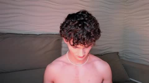 Snapshot of adam_21cm chatting on January 26, 2025, 10:46 pm Adam online show from January 26, 2025, 10:46 pm