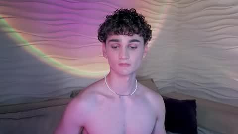 Snapshot of adam_21cm chatting on February 9, 2025, 8:24 pm Adam online show from February 9, 2025, 8:24 pm