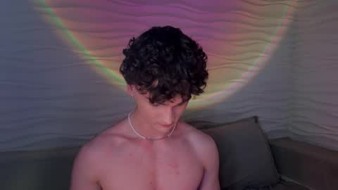 Snapshot of adam_21cm chatting on February 19, 2025, 10:42 pm Adam online show from February 19, 2025, 10:42 pm