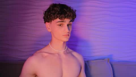 Snapshot of adam_21cm chatting on October 4, 2025, 4:05 pm Adam online show from October 4, 2025, 4:05 pm