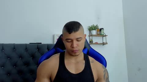 adam boss online show from October 16, 2025, 5:52 am