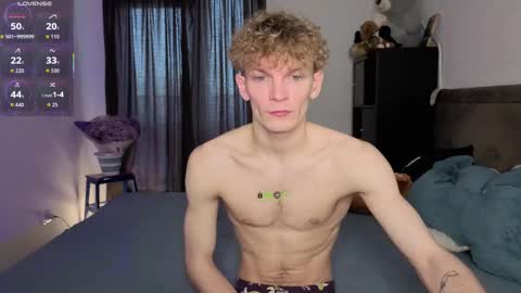 adam_chriss online show from October 21, 2025, 9:10 am