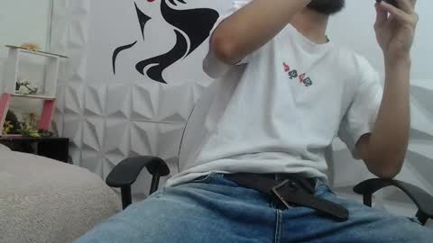 adam_evehotroom online show from February 11, 2025, 8:10 pm