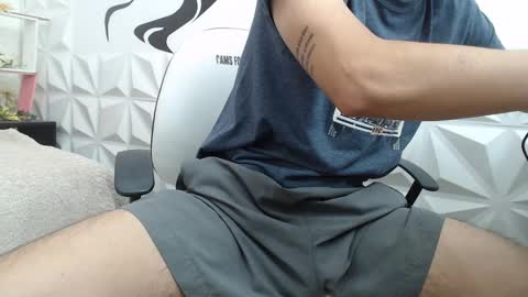 adam_evehotroom online show from February 21, 2025, 8:16 pm