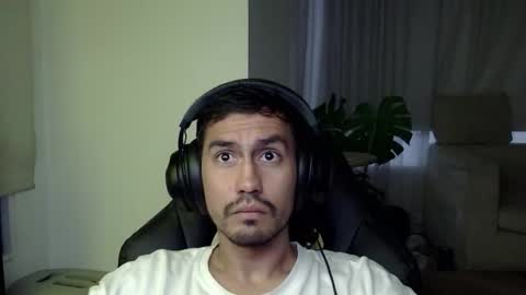 adam_evehotroom online show from October 7, 2025, 3:25 am