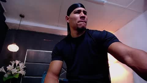 adam_fit19cm online show from November 12, 2025, 2:06 pm