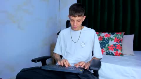 Adam online show from February 5, 2025, 7:53 pm