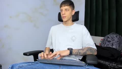 Adam online show from February 26, 2025, 8:22 pm