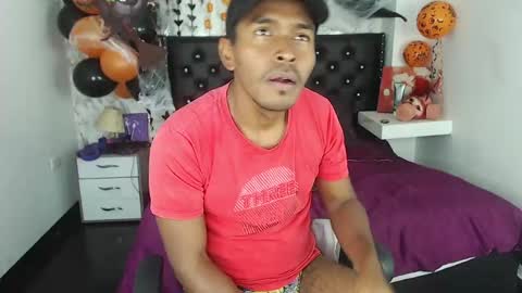 Snapshot of adam_morgan2 chatting on October 17, 2025, 5:43 am adam_morgan2 online show from October 17, 2025, 5:43 am