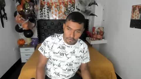 Snapshot of adam_morgan2 chatting on November 3, 2025, 7:37 pm adam_morgan2 online show from November 3, 2025, 7:37 pm