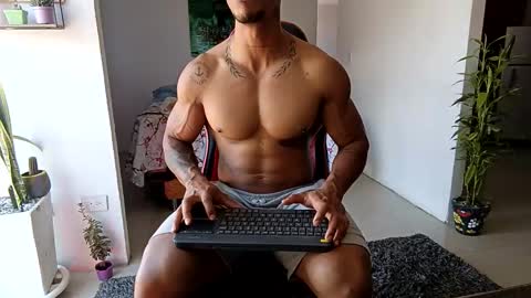 Adam Valencia online show from November 25, 2025, 4:51 pm