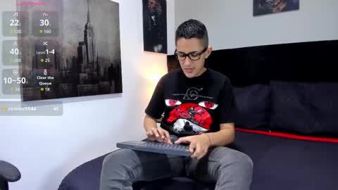 adam_walker_1 online show from March 19, 2026, 1:26 pm