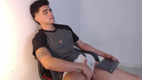 Hello guys excuse my absence I will be absent for several days for health reasons I hope you understand thank you very much. online show from October 8, 2025, 8:23 am