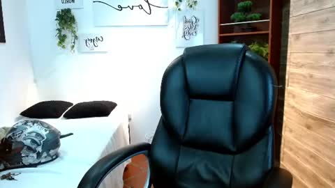 Snapshot of adamcoox chatting on June 12, 2026, 8:08 pm Adam online show from June 12, 2026, 8:08 pm