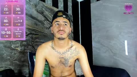 Snapshot of adamparker_ chatting on February 26, 2025, 6:32 pm adamparker_ online show from February 26, 2025, 6:32 pm