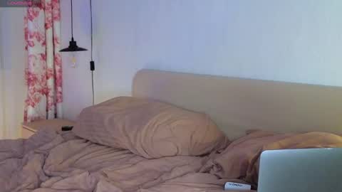 Hi Im Adam Glad to see u here 3 And its my first day online show from December 11, 2024, 9:01 pm