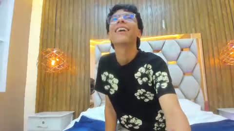 Snapshot of adams_bobby chatting on June 11, 2026, 11:19 am Adams Bobby online show from June 11, 2026, 11:19 am