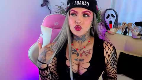 adamsniki online show from October 23, 2025, 4:17 pm