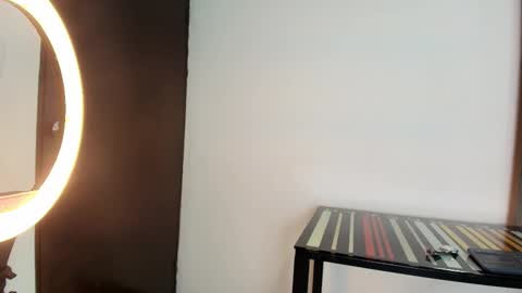 AdamsWalkerr  online show from March 18, 2026, 1:03 pm