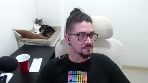 Snapshot of adamussutekh chatting on February 13, 2026, 7:04 am Adam online show from February 13, 2026, 7:04 am