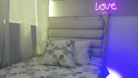 eva online show from April 25, 2026, 3:53 pm