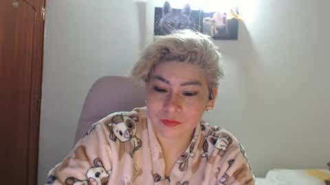 adan_romanoff online show from November 6, 2025, 7:31 am