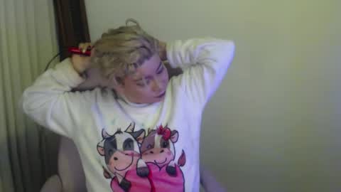 adan_romanoff online show from February 10, 2026, 8:29 am