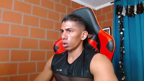 Adan Sin online show from December 11, 2024, 6:31 pm