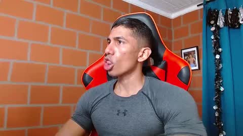 Adan Sin online show from December 14, 2024, 3:58 pm