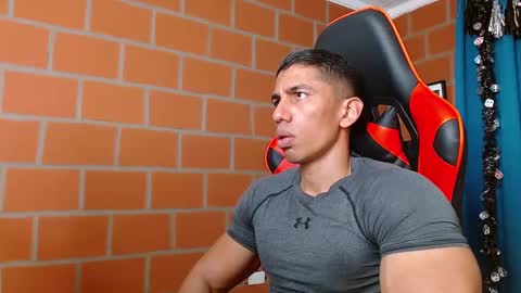 Adan Sin online show from December 14, 2024, 8:40 pm