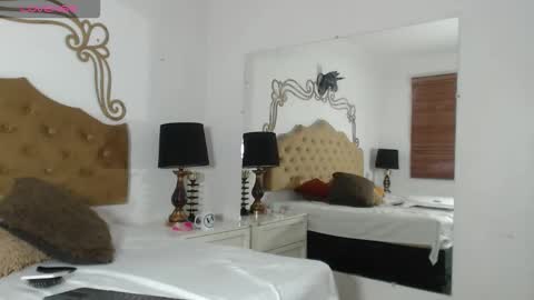 Snapshot of adara_ferrara chatting on October 26, 2025, 9:31 pm Adara Ferrara online show from October 26, 2025, 9:31 pm