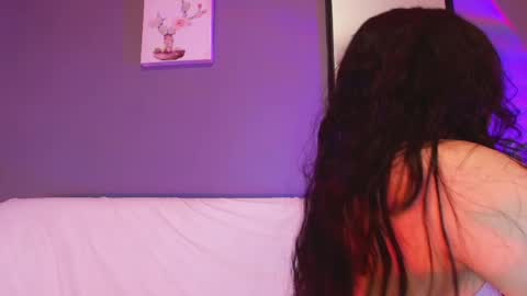  Adara Johnson  online show from April 6, 2026, 11:44 am