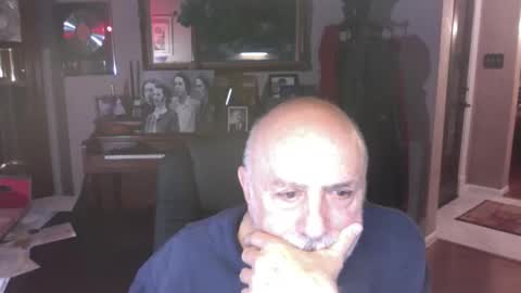 add_me_2 online show from April 14, 2026, 4:51 am