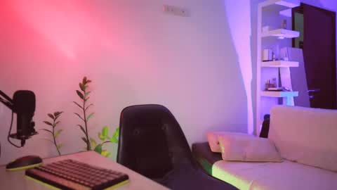 ADDICTION online show from December 2, 2024, 4:42 am