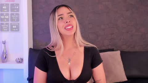 A D D I S O N  online show from January 28, 2025, 11:17 pm