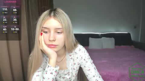 Snapshot of adel1miller chatting on February 19, 2026, 9:49 am Adel online show from February 19, 2026, 9:49 am