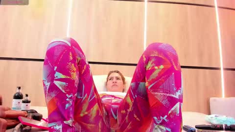 adela chase online show from September 20, 2025, 3:07 am