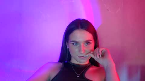 Adele Amore online show from March 12, 2025, 12:26 pm