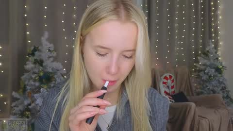 Snapshot of adele_armas chatting on January 15, 2025, 6:40 pm Adele online show from January 15, 2025, 6:40 pm