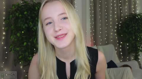 Snapshot of adele_armas chatting on January 29, 2025, 6:18 pm Adele online show from January 29, 2025, 6:18 pm