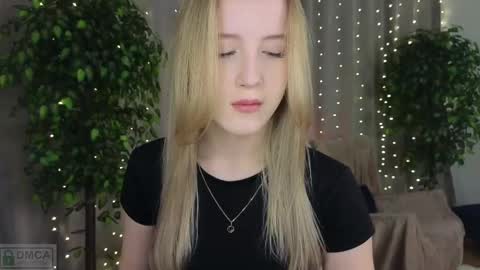 Snapshot of adele_armas chatting on February 10, 2025, 6:13 pm Adele online show from February 10, 2025, 6:13 pm