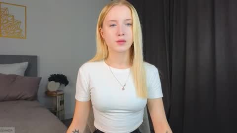 Snapshot of adele_armas chatting on September 11, 2025, 10:10 pm Adele online show from September 11, 2025, 10:10 pm
