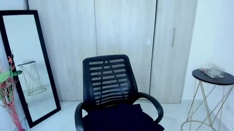Snapshot of adele_sweett chatting on May 23, 2026, 10:52 am Carolina online show from May 23, 2026, 10:52 am
