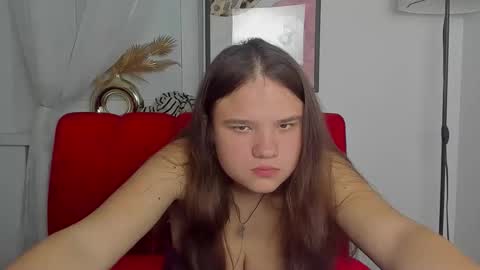 adelecruzz online show from April 15, 2026, 12:12 pm