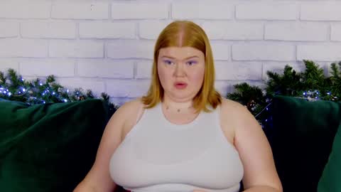 adelemoor online show from December 13, 2024, 12:20 am